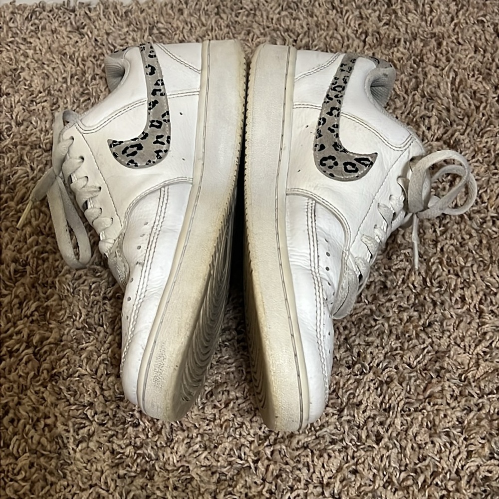 Nike Court Vision Low Sneakers White Desert Sand Leopard Print- Size 7.5 - Picture 4 of 8
